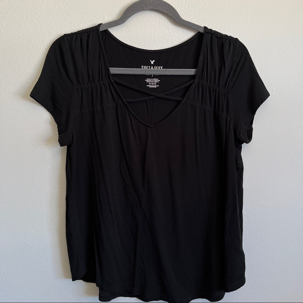 American Eagle | Black Soft & Sexy Strappy Tee